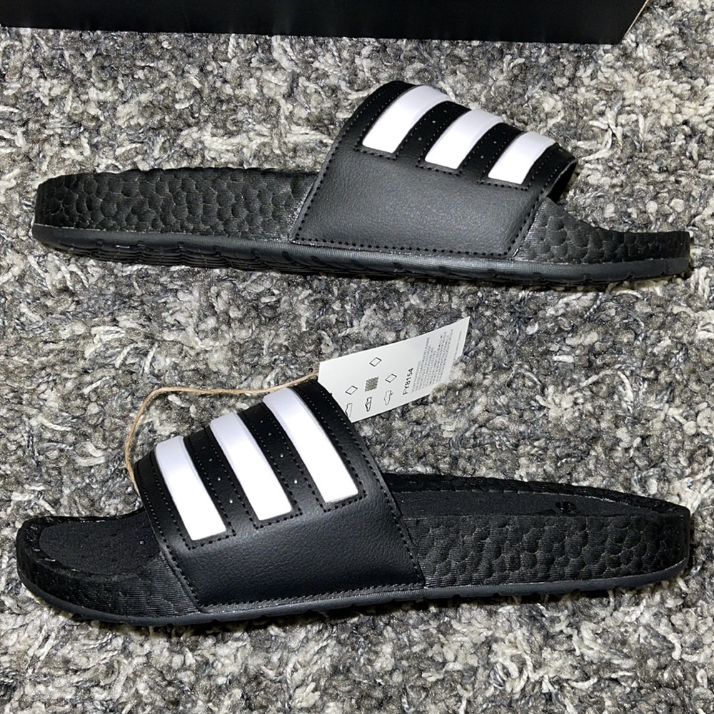 New ADIDAS ADILETTE BOOST Slides in Black - Picture 8 of 16